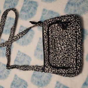 Vera Bradley little hipster in camocat print